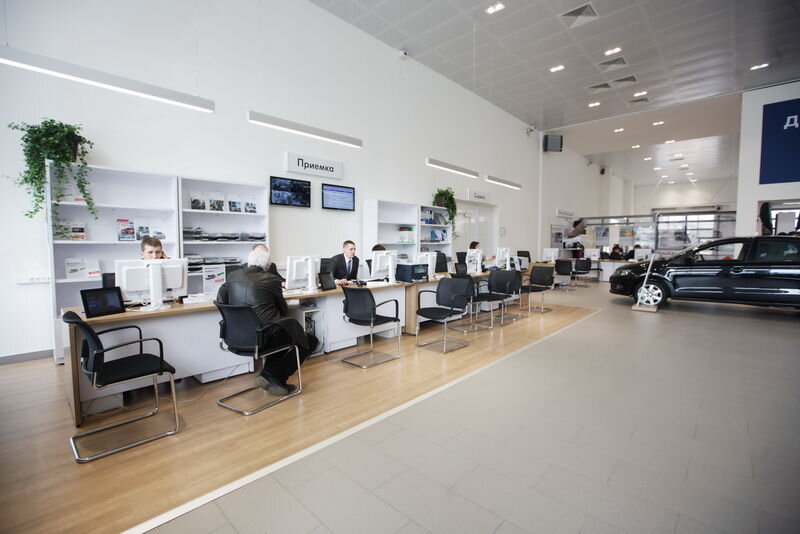 Гарантийный автомобиль целесообразно ремонтировать у официалов, кроме случаев, когда добраться до них невозможно. 