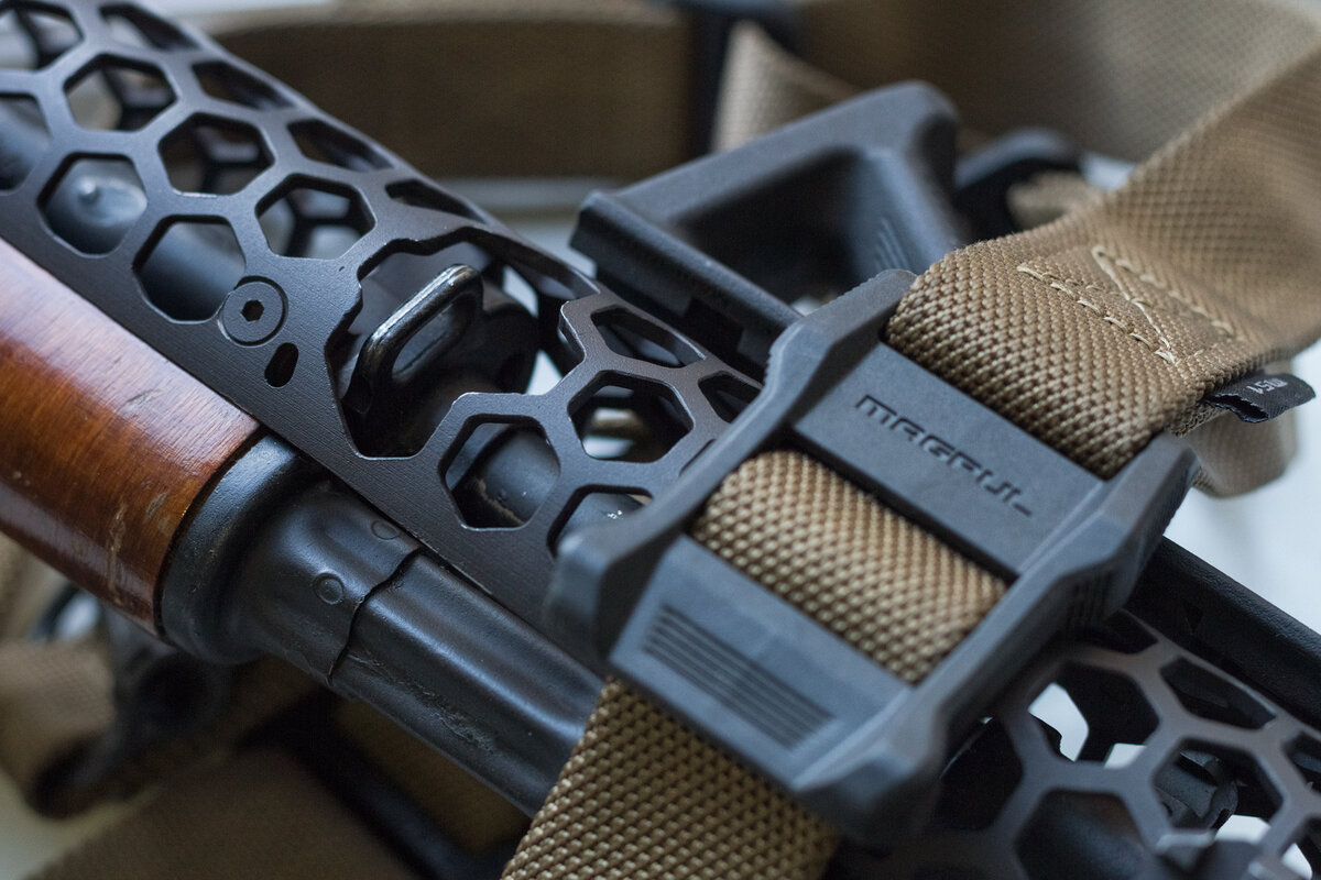 Предусмотрен вырез под антабку.