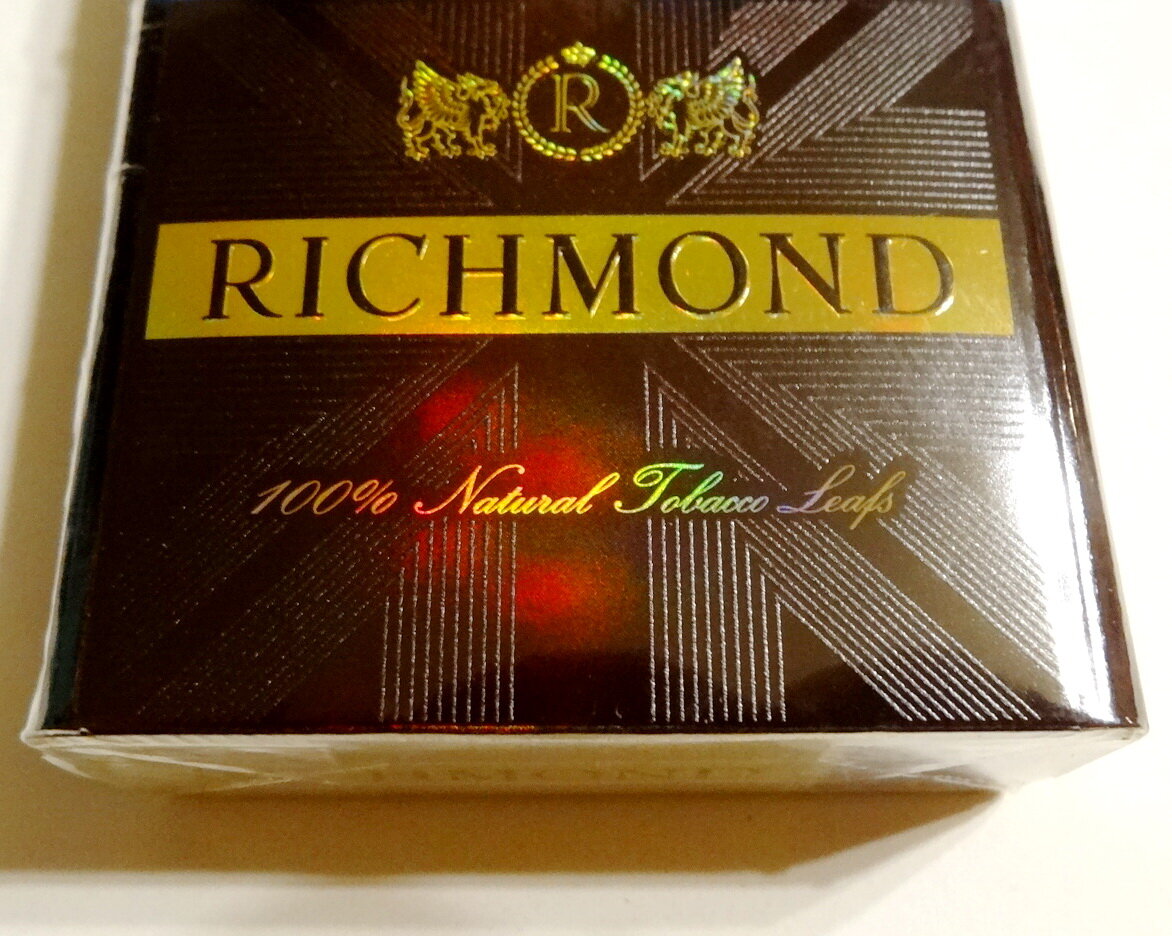 Сигареты вишня шоколад. Richmond сигареты Classic. Сигареты Richmond Black Edition. Сигареты Ричмонд Блэк эдишн. Сигареты Richmond Cherry (Black Edition).