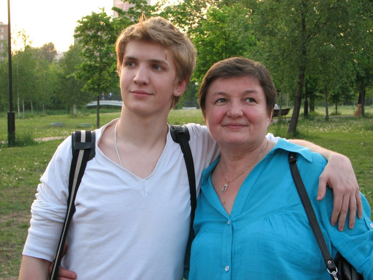 Актер толоконников биография и личная жизнь Владимир Толоконников: любимую жену он смог пережить лишь на 4 года Кумиры наших
