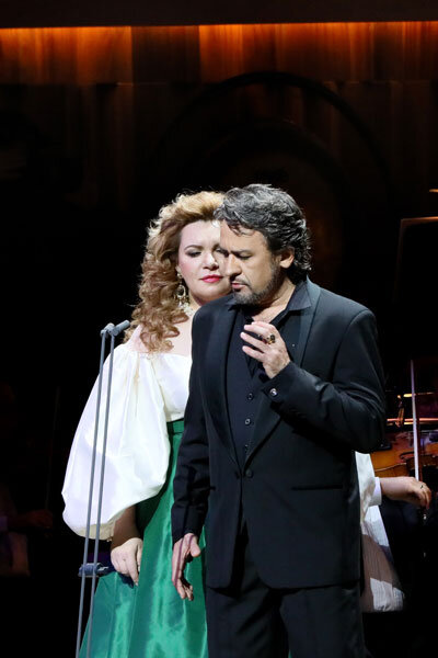  В новом московском зале «Зарядье» свою первую акцию провел Фонд Елены Образцовой