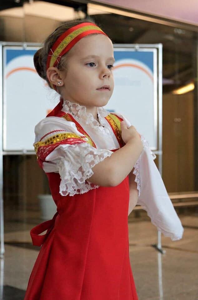 Солистка Ведущего творческого коллектива города Москвы Детского хореографического ансамбля "Жемчужина" "КЦ "Внуково" Ефременкова Евгения Руководитель Громыко П.А. Балетмейстер: Громыко О.В.