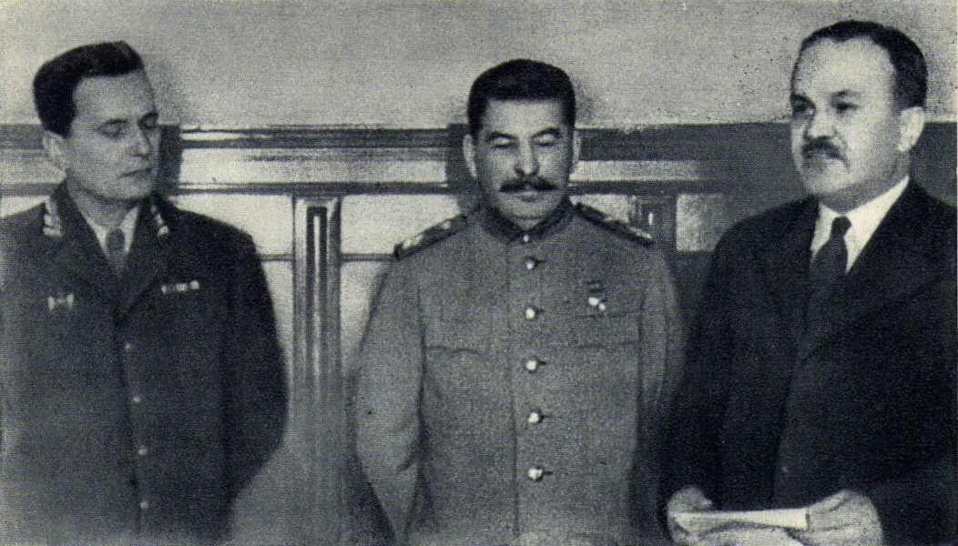 Союз послов. Иосип Броз Тито. Иосиф Броз Тито и Сталин. Тито Югославия 1948 год. Иосип Броз Тито фото со Сталиным