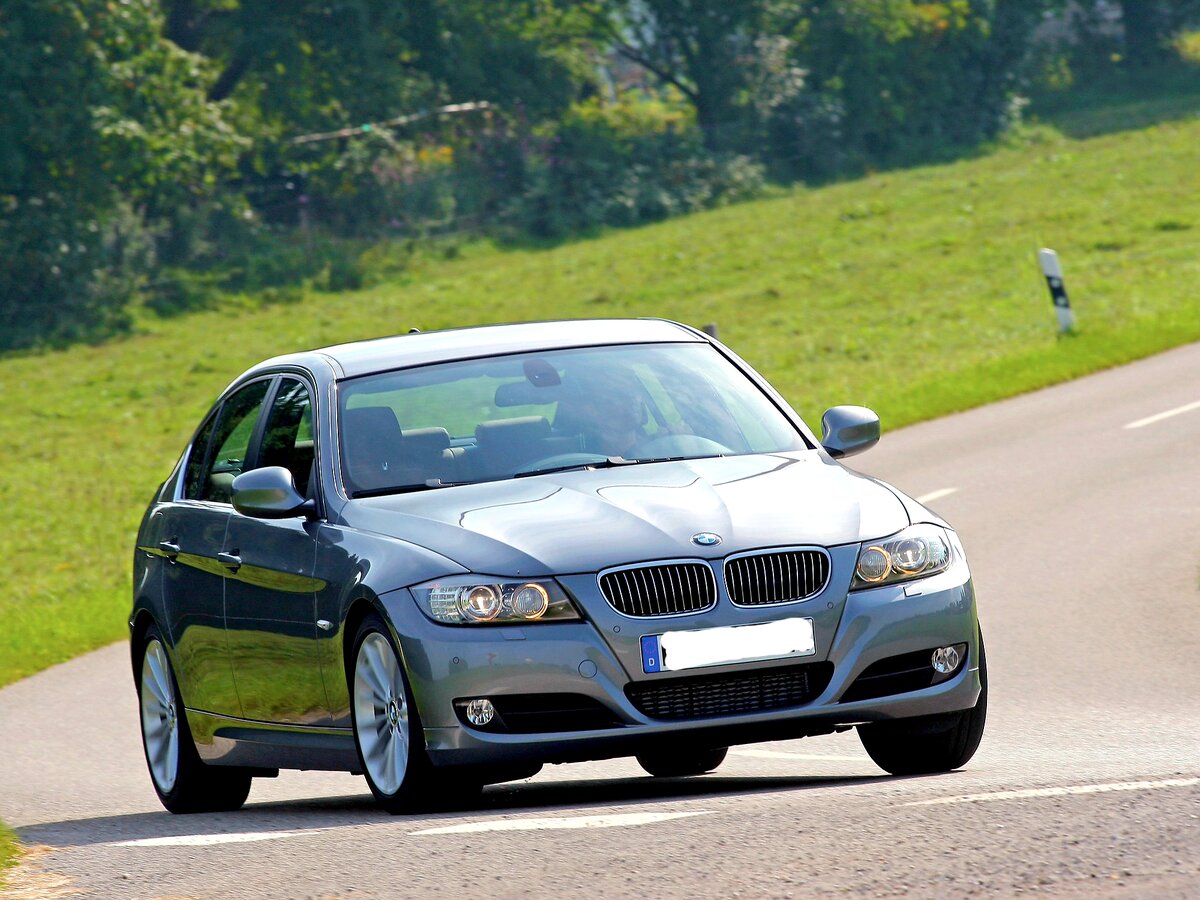 BMW 3 (E90)