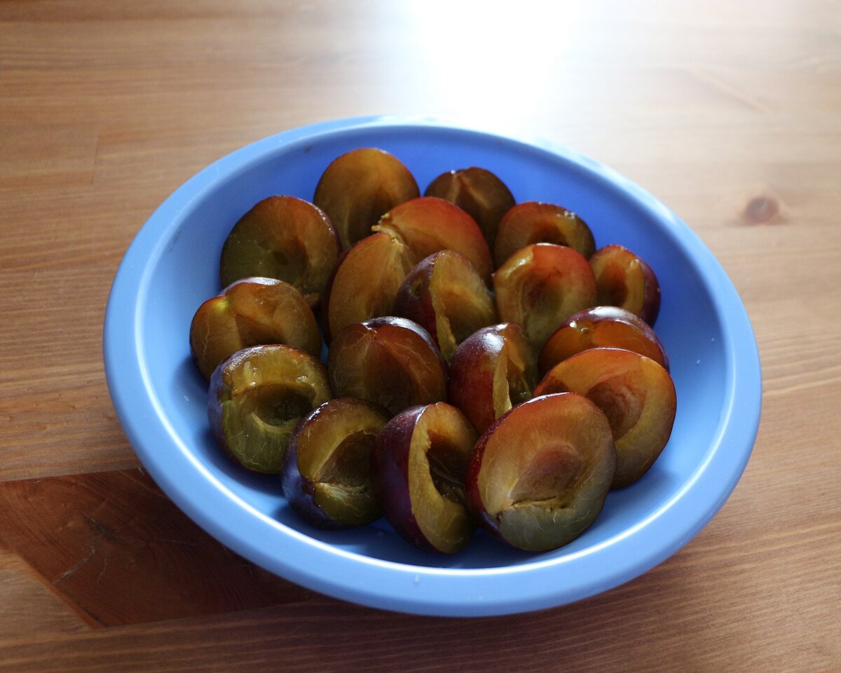 Дольки слив