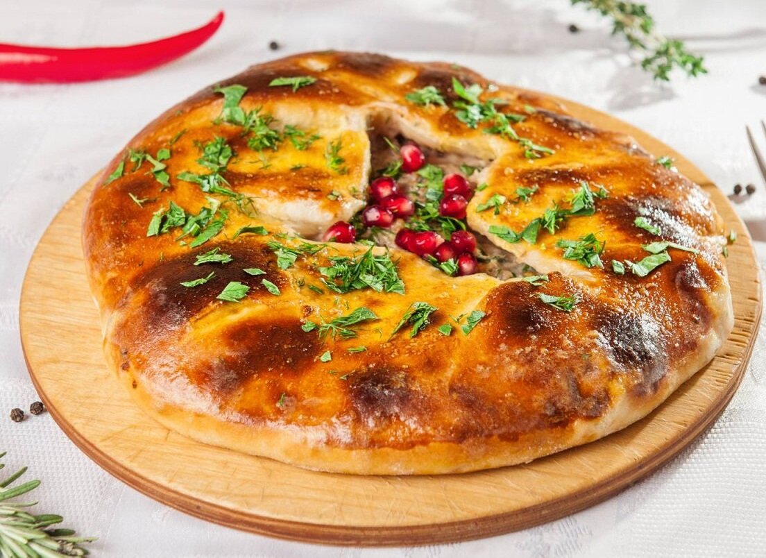 Лобиани, пирог с фасолью или чудо-выпечка из грузинской кухни