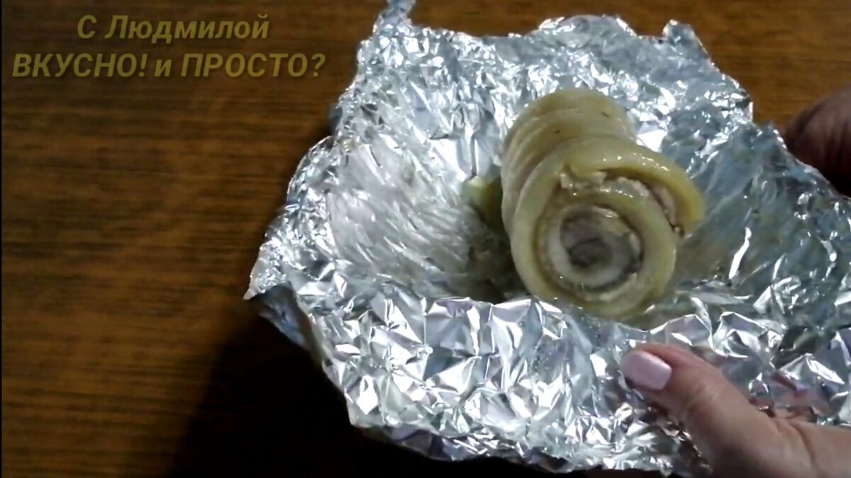 Рулет из тонкого сала со специями. Экономно, просто и вкусно. | Людмила  Плеханова Готовим вместе. Еда | Дзен