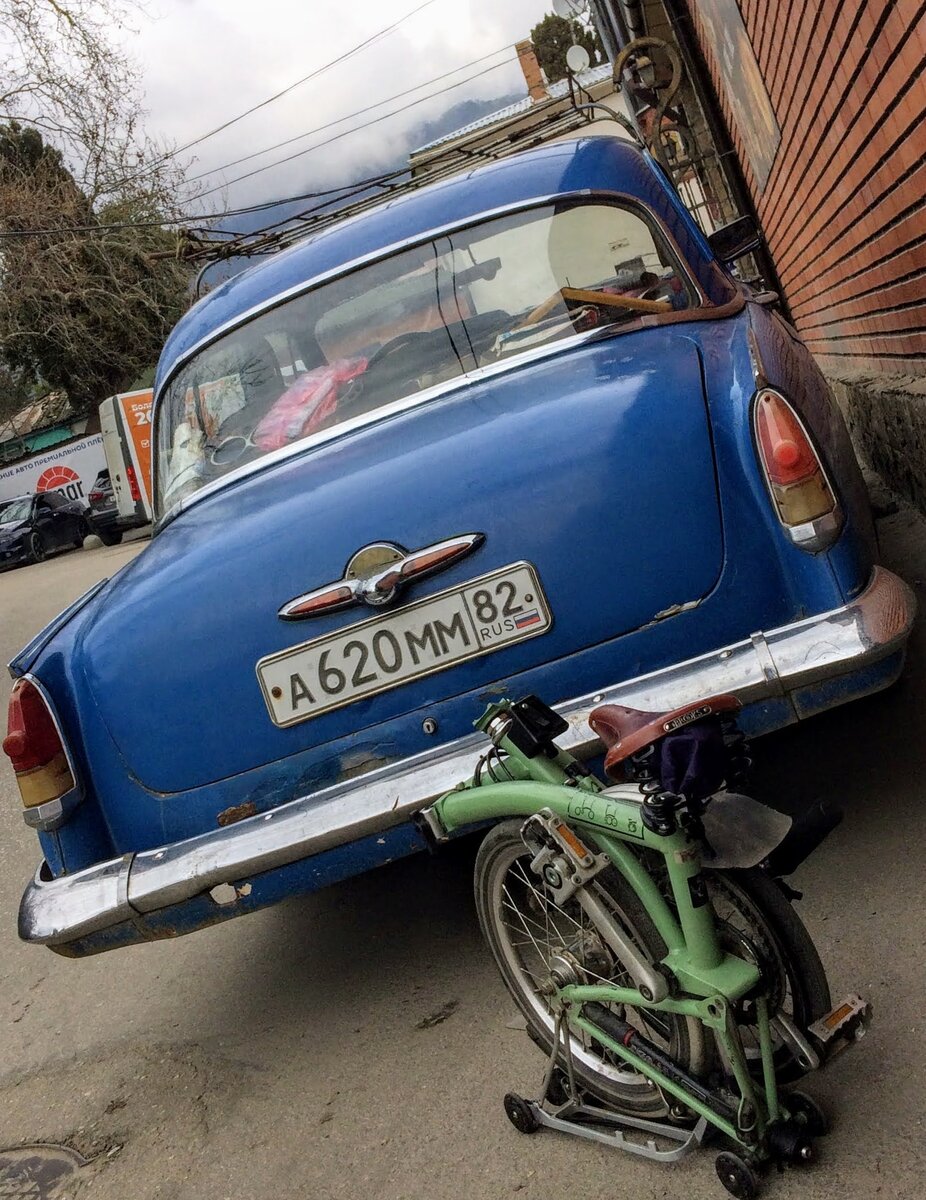 В такой багажник войдет не один  Бромптон