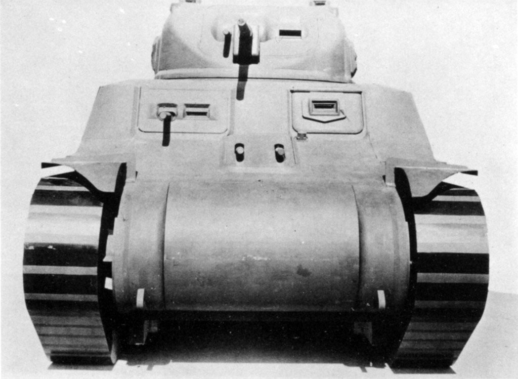 В танке чувствуется большое влияние Medium Tank M3, часть деталей срисовано прямо оттуда.