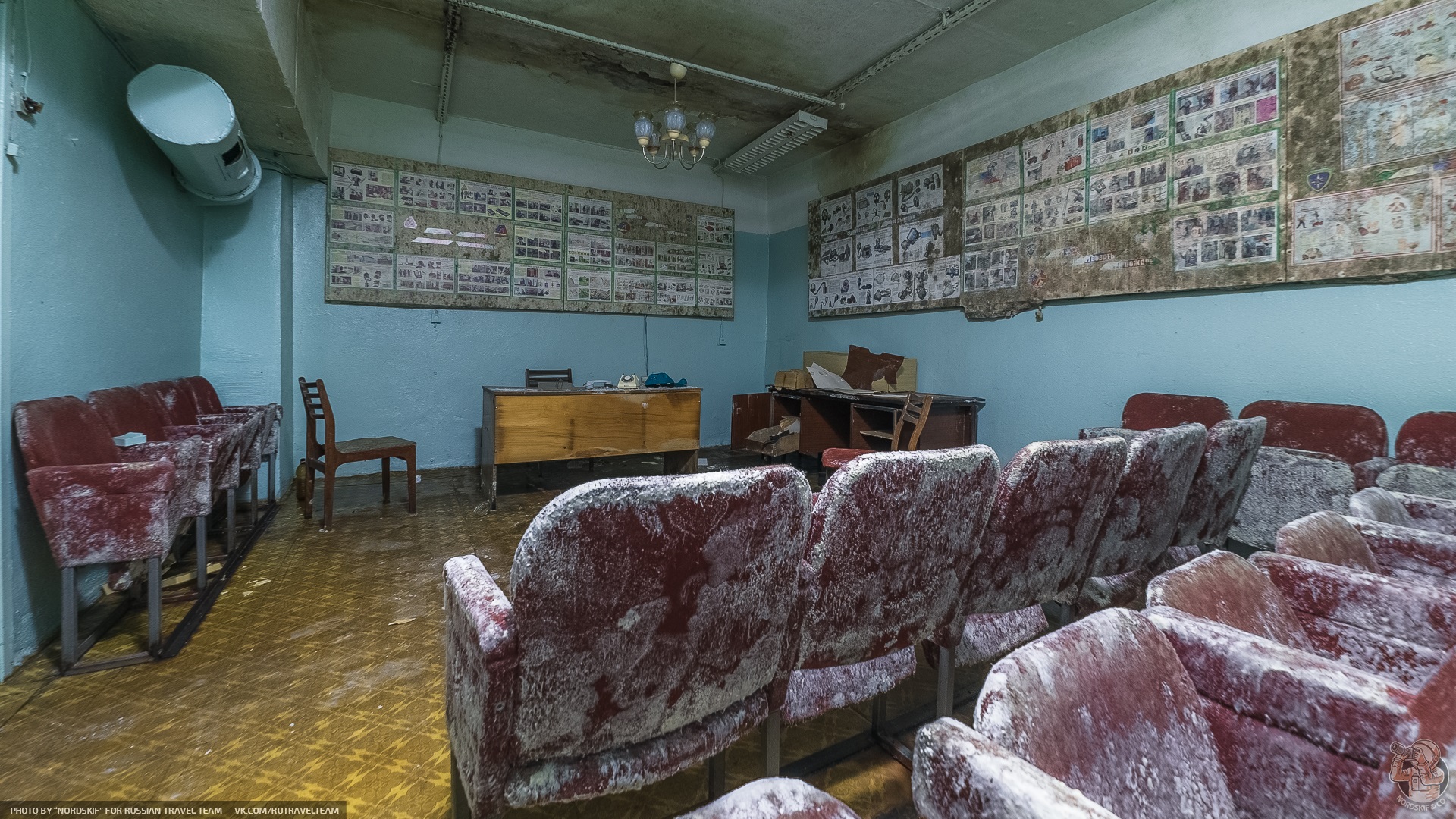 Приехали. Из-за цен на стройматериалы с заброшенных заводов нынче в первую очередь тащат отнюдь не метал...6