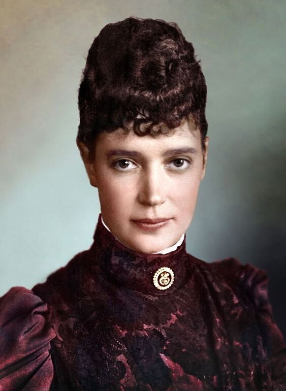 Императрица Мария Федоровна. Фото Сергея Левицкого 1888 года, раскрашенное в начале XXI века.