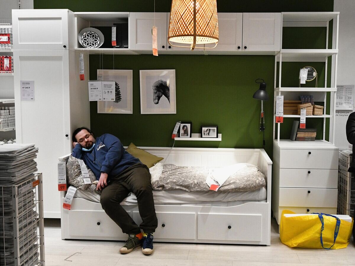    Покупатели в магазине IKEA© РИА Новости / Максим Блинов