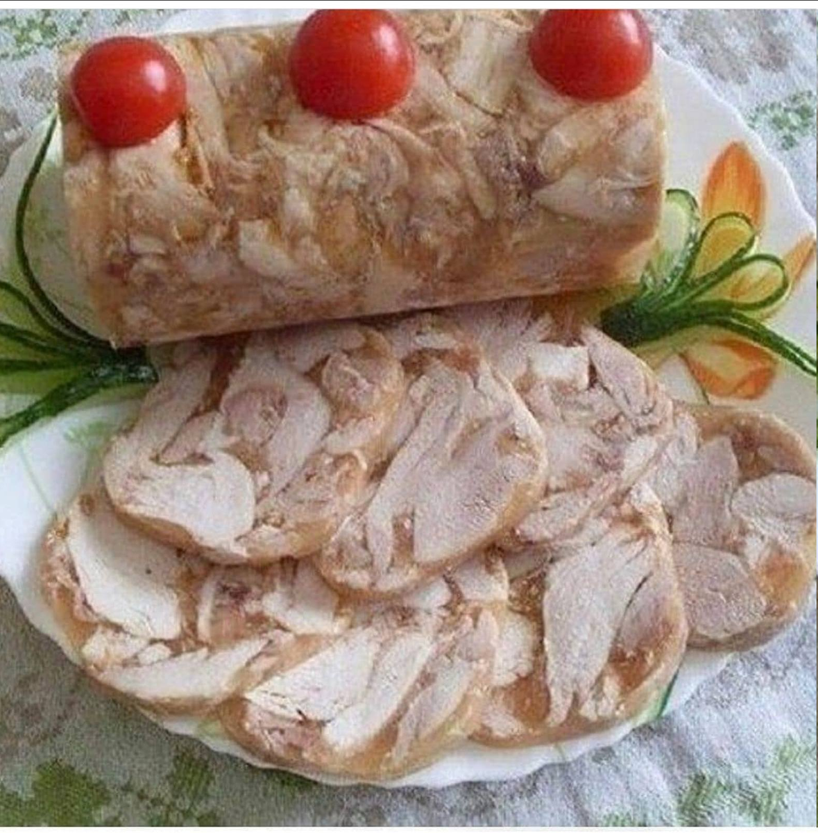 Вечеринка с курицей: праздничный стол с блюдами из курицы