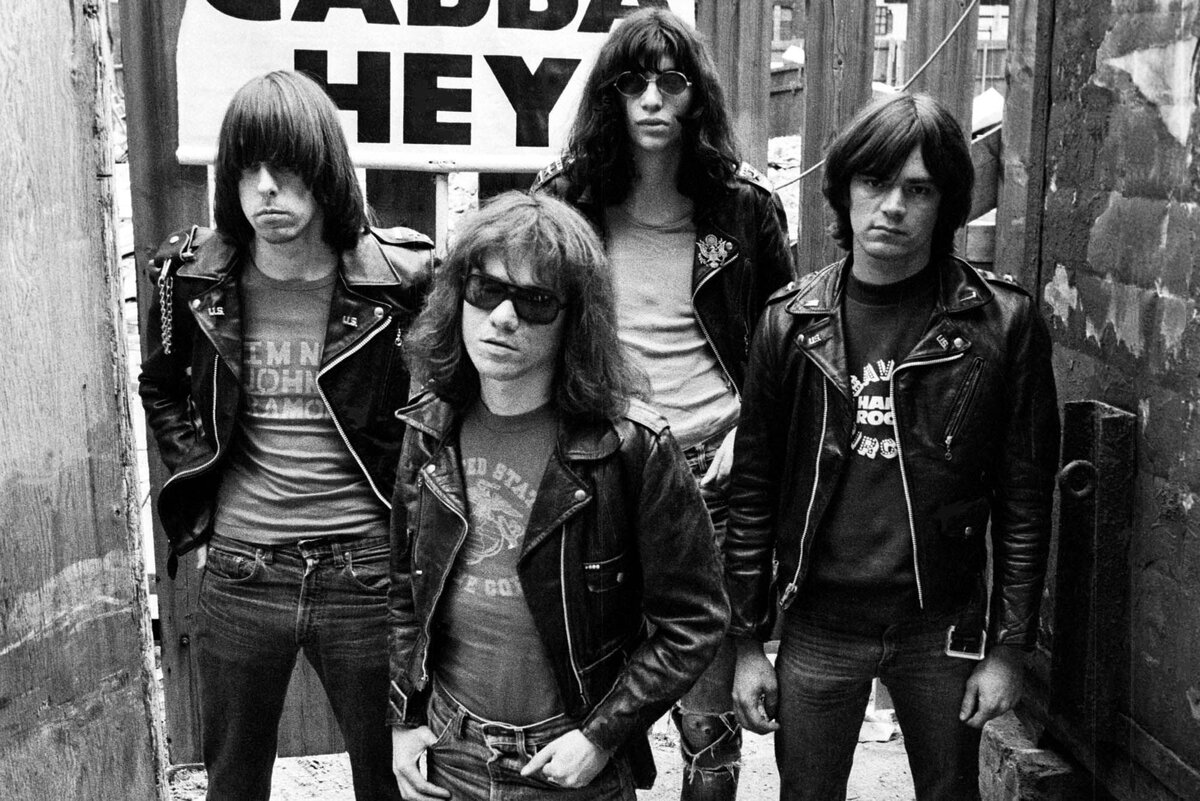 Из-за чего ругались Ramones и как нашли свой стиль. История самых  популярных панков | Роккульт | Дзен