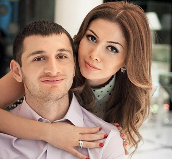 Фото: mir-znamenitostej.ru футболист Алан Елизбарович Дзагоев и его супруга - Зарема Дзагоева (в девичестве Абаева)