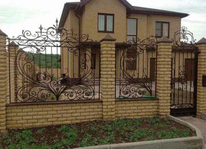 Кованый забор от "Наковали".