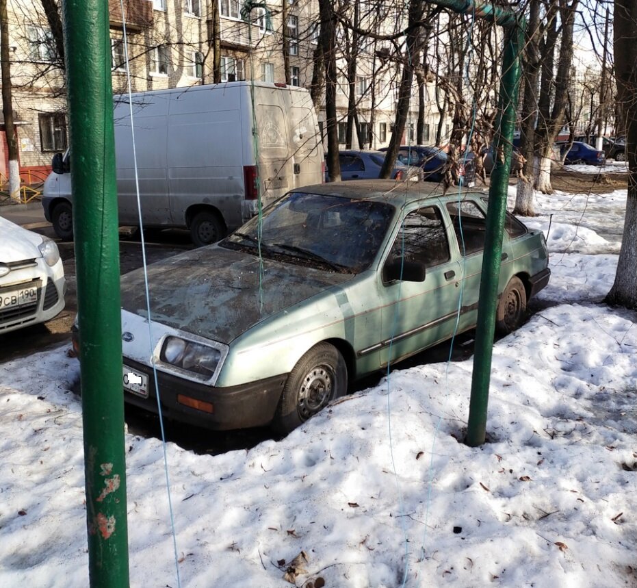 Форд Сиерра - еще один брошенный немец в новой Москве. | Брошенные Авто |  Дзен