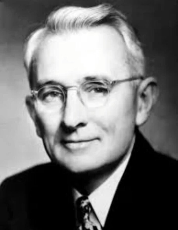 Дейл Карнеги