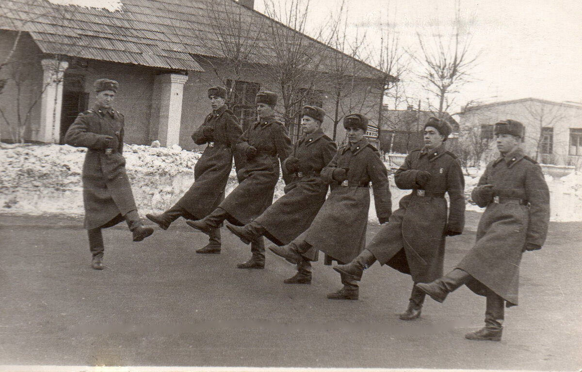 Строевая в ВСО. Фото Николая Самсонова...