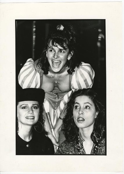 Маша Калинина с девушками
Дмитрий Азаров, 1988 год, 