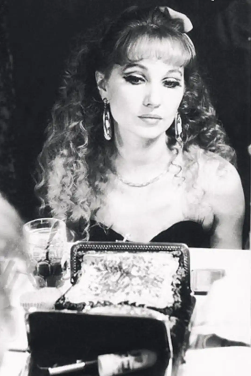 Лариса Луппиан.