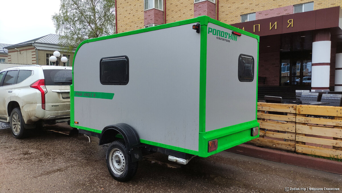 Краткий обзор мини-каравана с кухней, спальней и санузлом. Poroshin Caravan PAGE280CB «Зеленка»