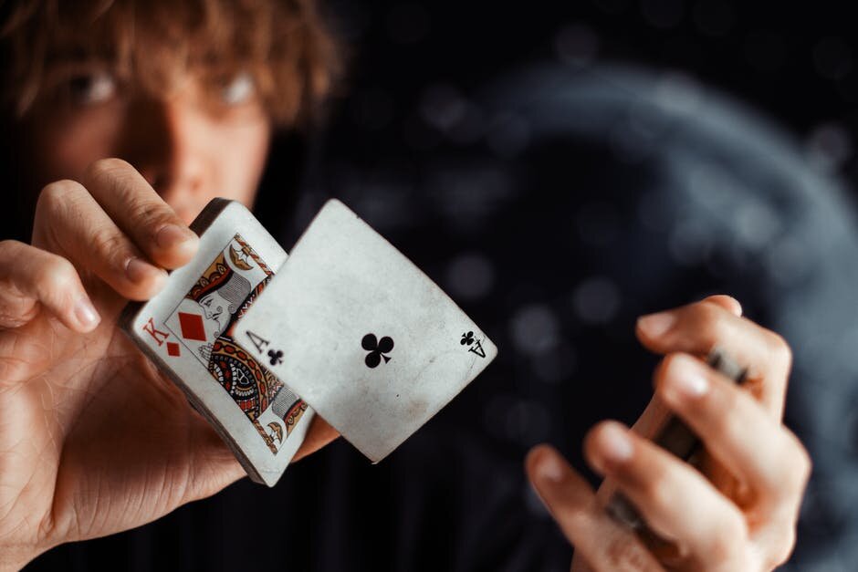 Не дай коллекторам сделать с тобой юридический фокус. Фото взято с ресурса https://loon.site