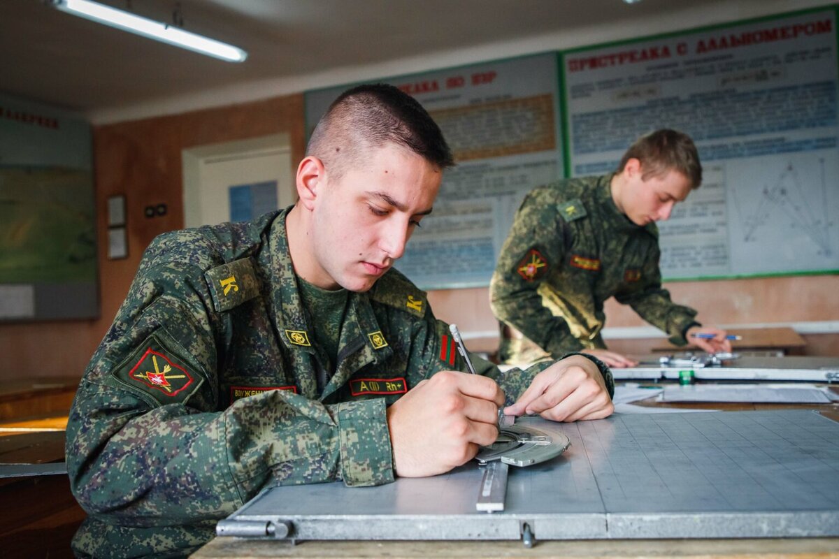 История о курсанте военного училища с феноменальной памятью | Записки  бешеного графомана | Дзен