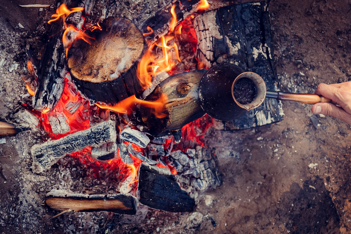 Утренний кофе из турки. За утро выпивали примерно от 4 до 10 турок кофе.