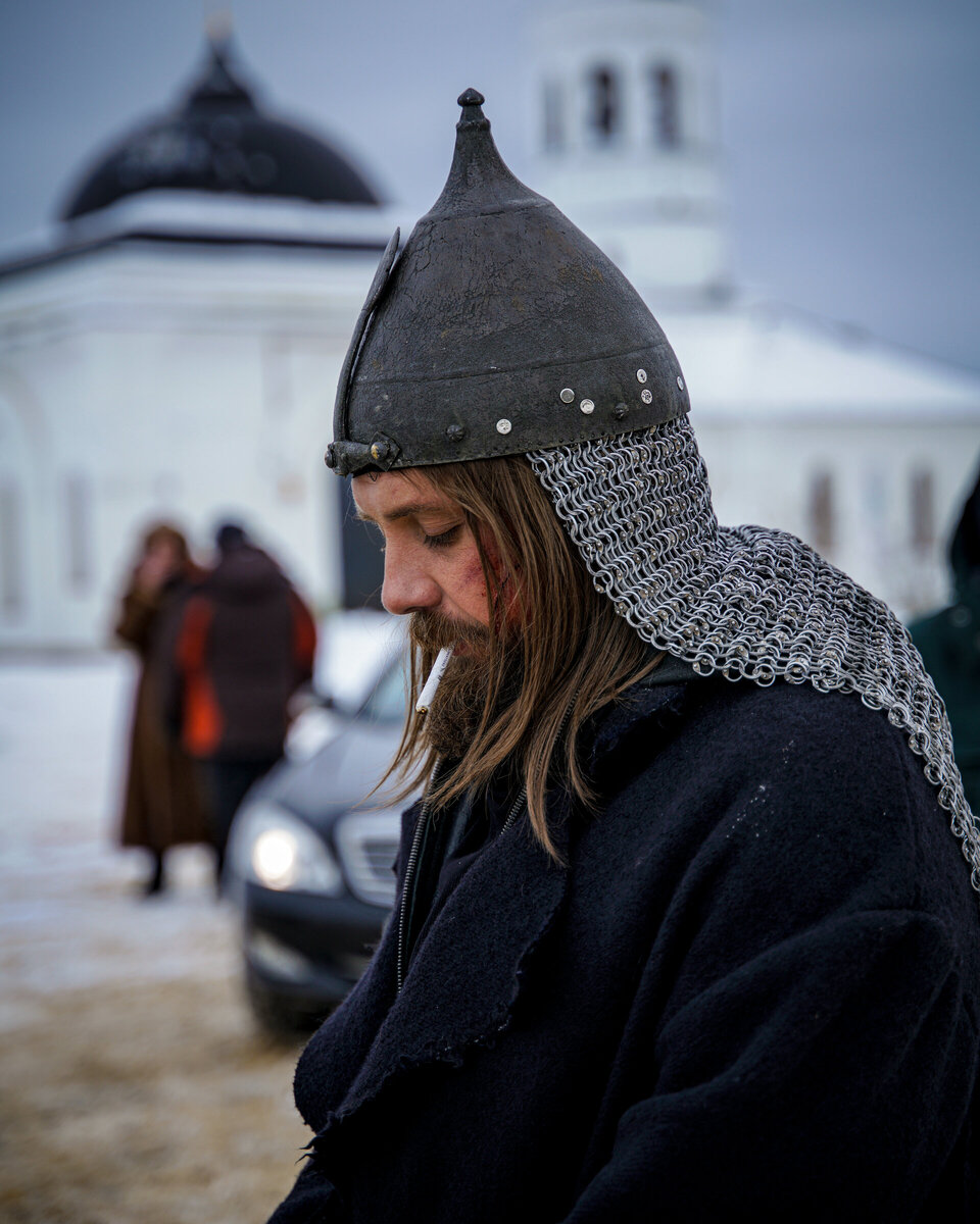 Вот современный богатырь, осторожно в сериале курят, много пьют. Фото Кинопоиск.