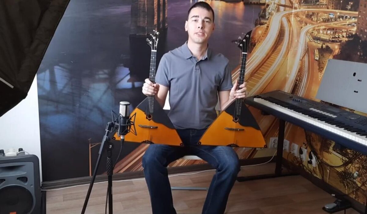 Скриншот видеообзора Алексея Сереброва