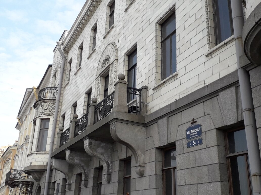 Дворец Великого Князя Михаила Александровича на Английской наб. 54