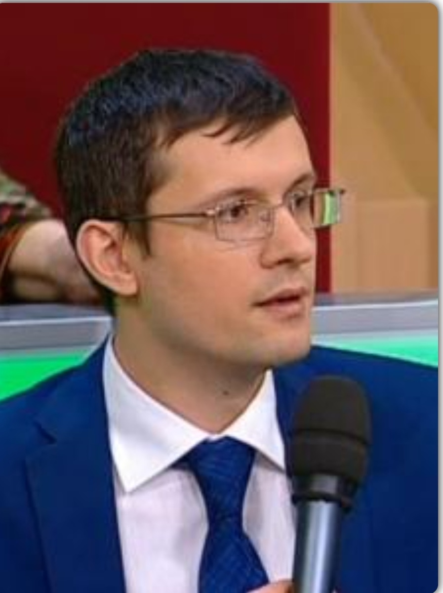 Оргсекретарь МосКПРФ Тарасов П. М.