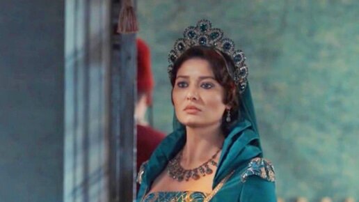 Самые красивые платья Кесем султан в исполении Нургюль Ешилчай. Песня 
