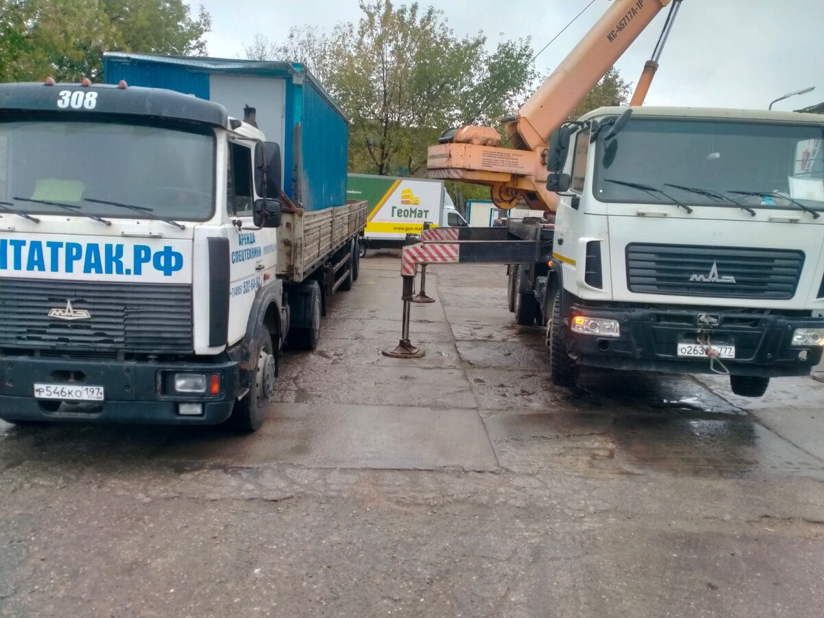 Автокран и длинномер , строительная техника