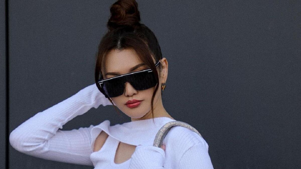    Ерке Есмахан:instagram.com/erke_esmahan