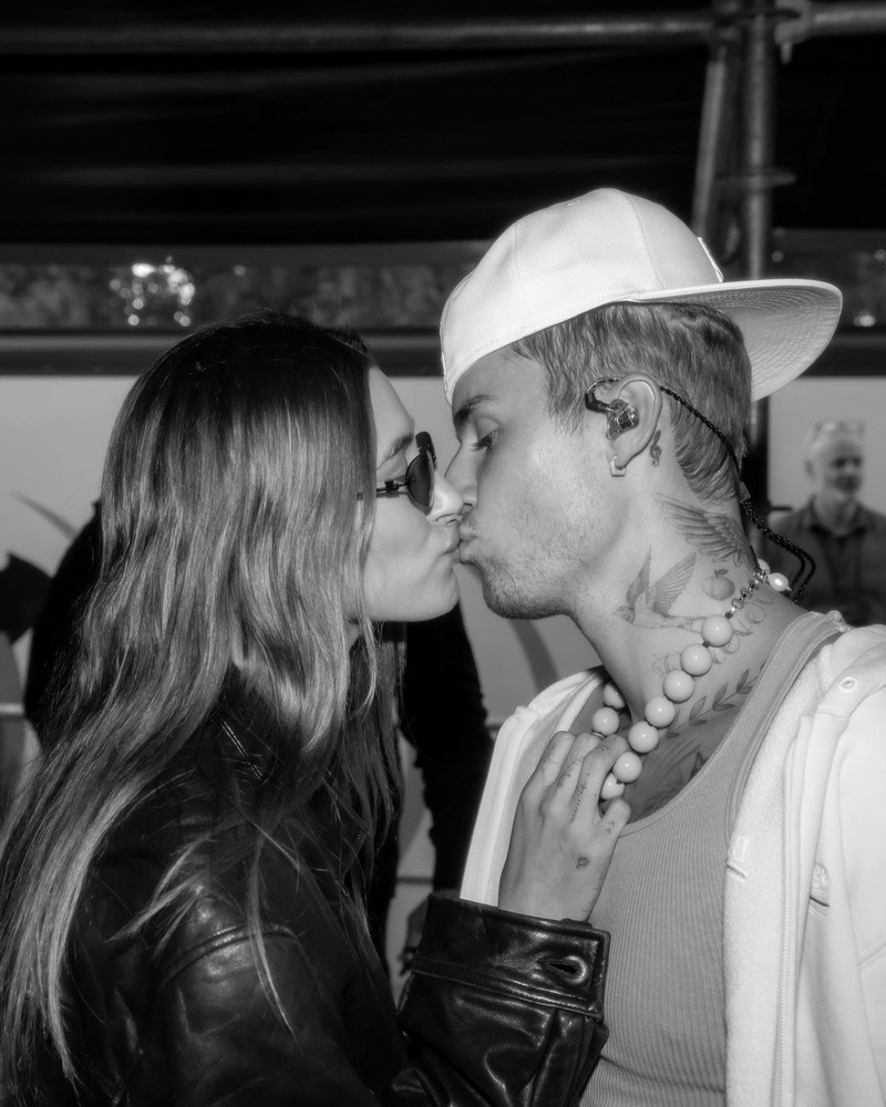 Хейли болдуин с джастином бибером. Хейли болдуин и джастин. Хейли болдуин и джастина бибера. Джастин бибер и хейли. Бибер и хейли болдуин.