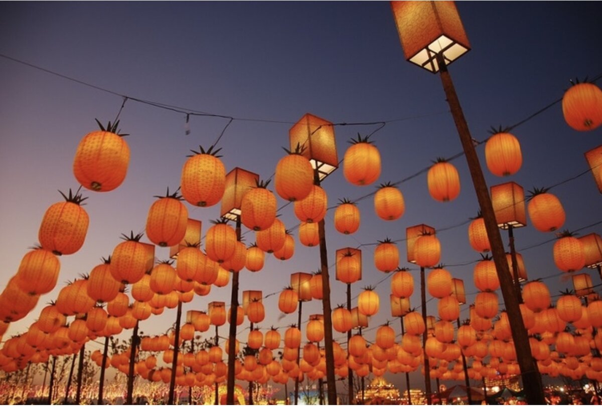 фестиваль фонарей в китае
