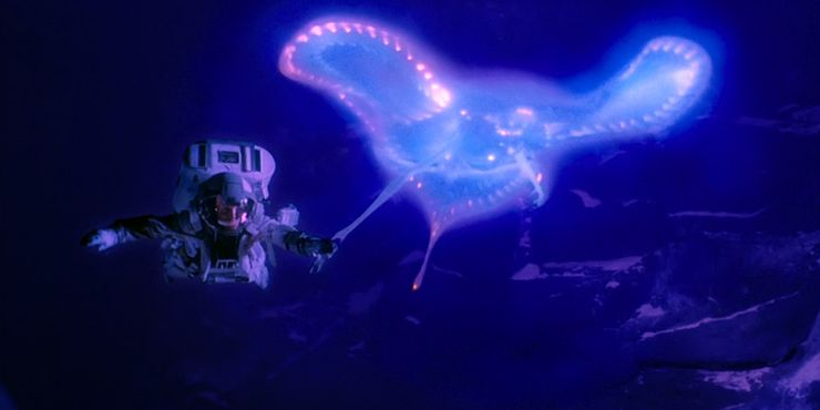  кадр из  фильма БЕЗДНА (1989) 