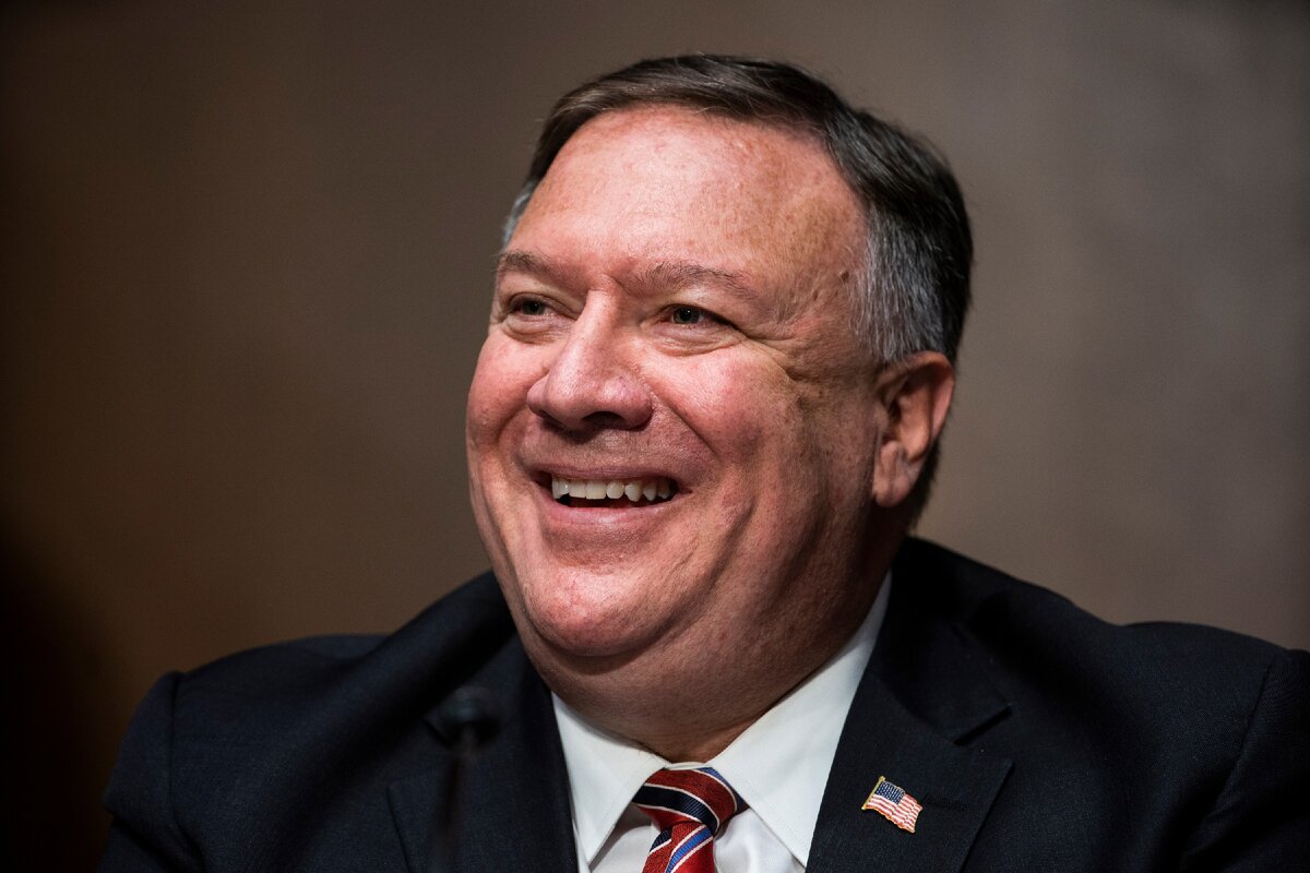 Госсекретарь США Майк Помпео на слушаниях в комитете по иностранным делам Сената Конгресса США - Фото: EPA/TASS
