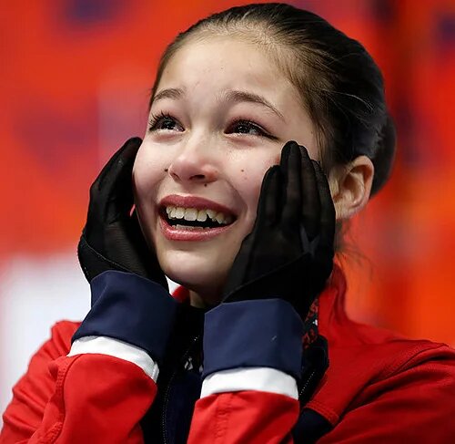 Как у любой красивой и талантливой девочки, встает вопрос характера.