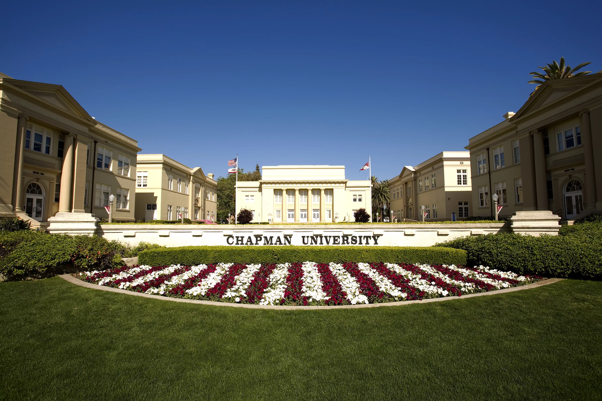What is university. Чапман университет. чапман юниверсити. western university. university west.