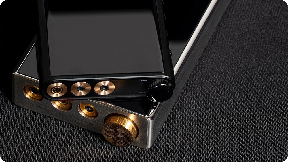 Флагманские плееры FiiO M15 и iBasso DX220 MAX 