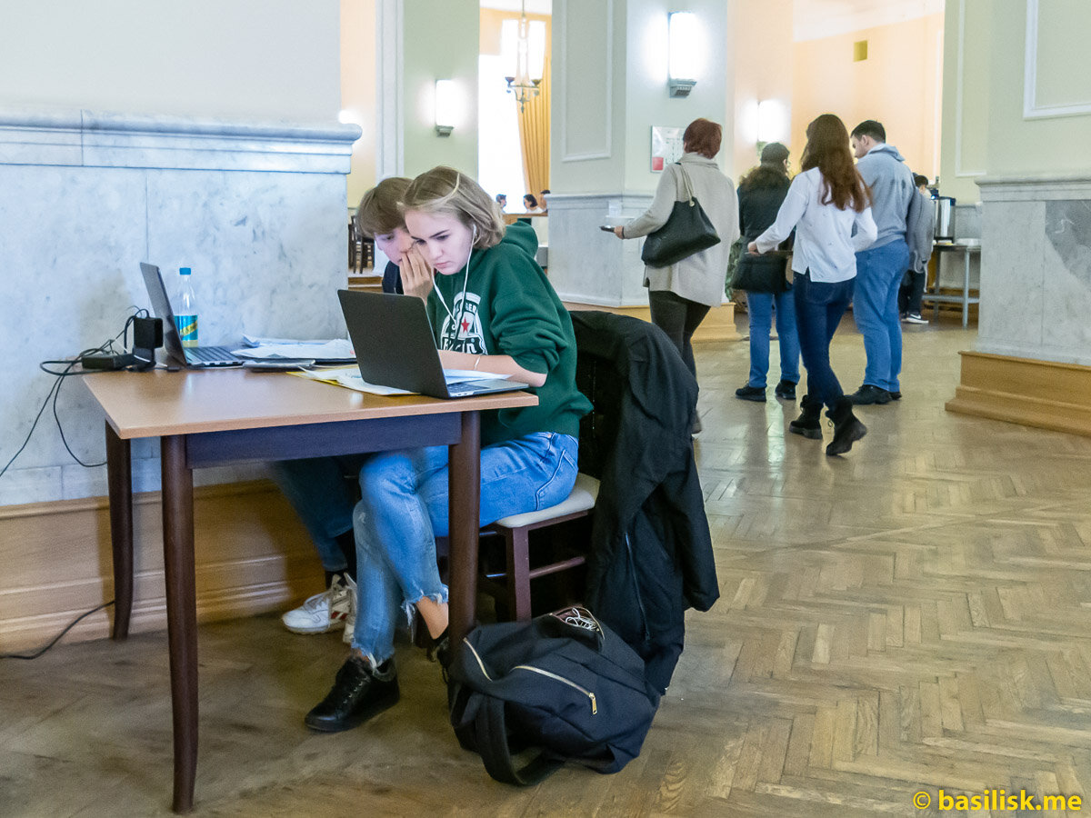 общежитие при мгу в москве