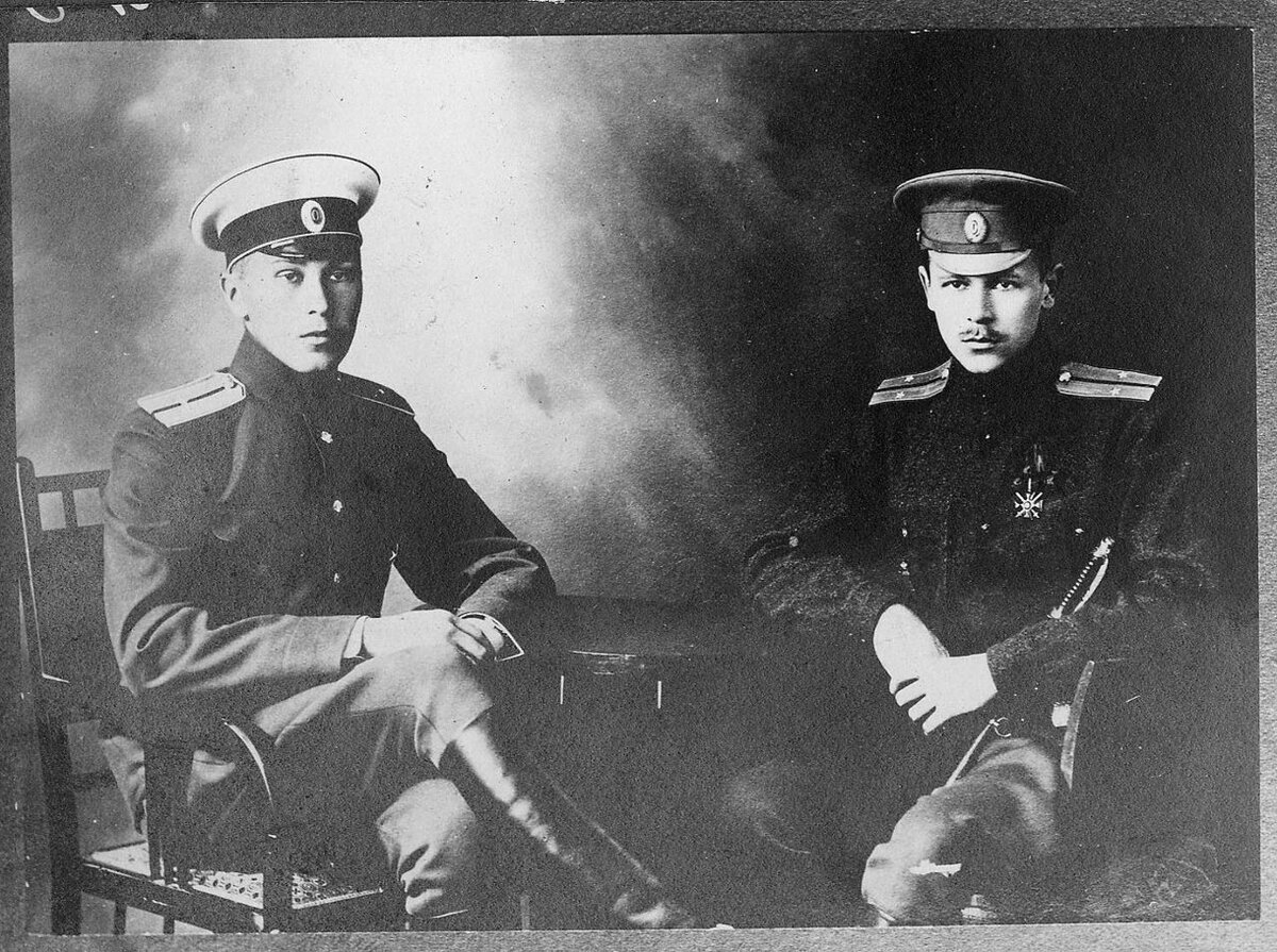 Корнет князь Ширинский-Шихматов К.А. (брат) и поручик князь Ширинский-Шихматов Г.А.