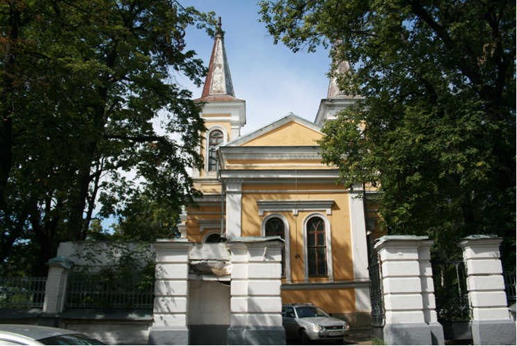 Костел закрылся в 1929 году, сегодня это одно из зданий Казанского авиационного института. Фото: http://centernasledie.ru