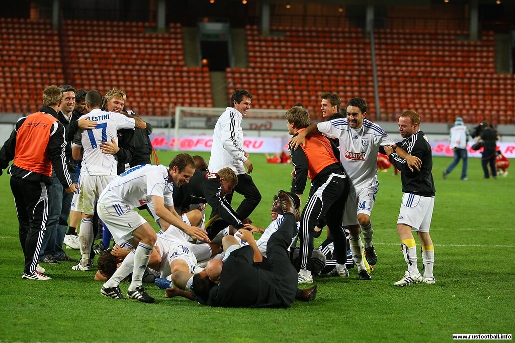 Радость игроков Лозанна Спорт