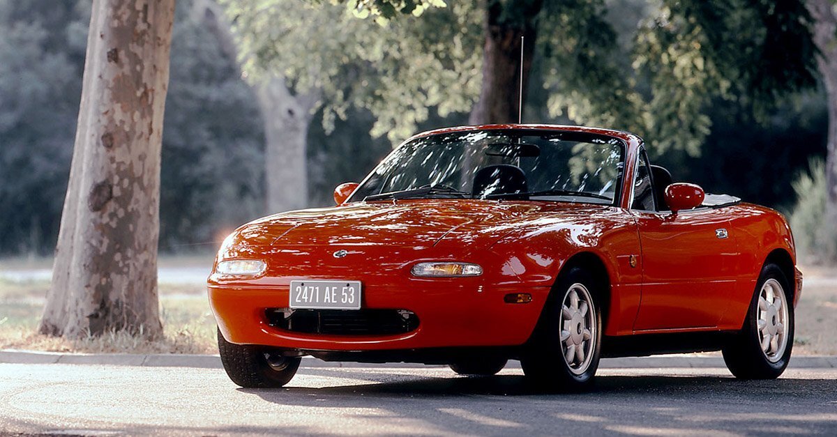 Кабриолет Mazda MX-5 (1989 года).
