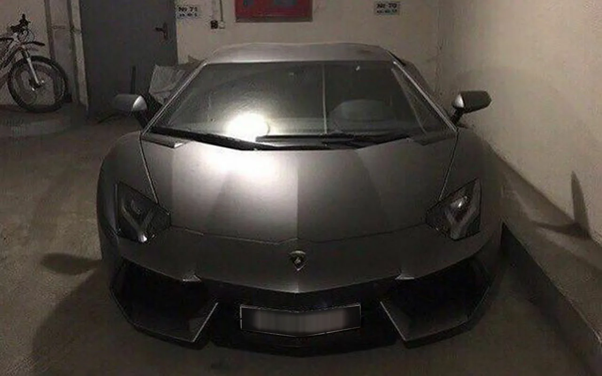 Lamborghini Aventador