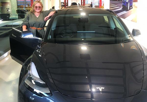 Угонщики рискнули увести Tesla Model 3 и поняли что это худшая идея